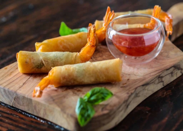 ထိုင္းစတိုင္ ပုစြန္ေကာ္ျပန္႔လိပ္ေၾကာ္ ေၾကာ္နည္း