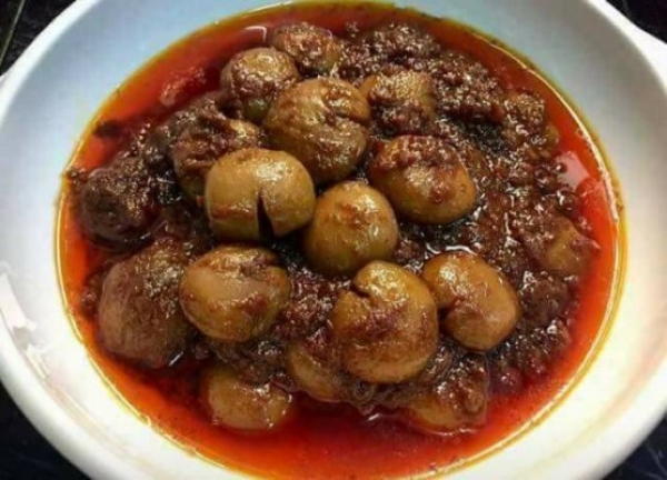တညင္းသီးေပါင္း
