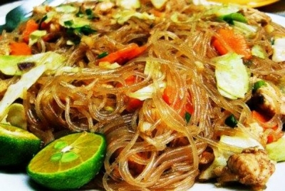 ယိုးဒယားစတုိင္လ္ ပဲၾကာဇံသုပ္