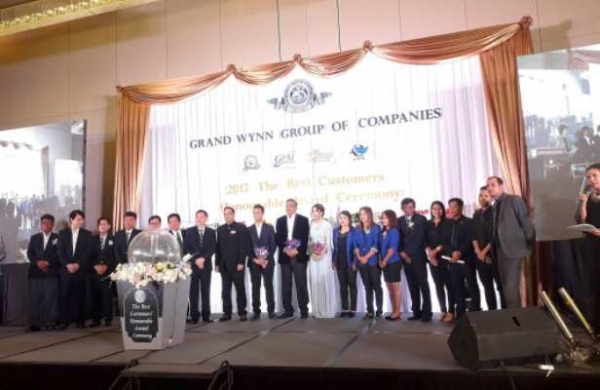 Grand Wynn Group of Companies မွ လုပ္ငန္းရွင္ႀကီးမ်ားႏွင့္ အေရာင္းကိုယ္္စားလွယ္ႀကီးမ်ားအား ဂုဏ္ျပဳဆုခ်ီးျမွင့္ခဲ့သည့္ The Best Customer Award အခမ္းအနား