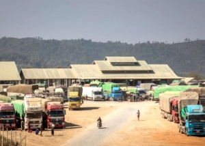 မူဆယ္ကုန္သြယ္ေရးဇုန္တြင္ တင္ပုိ႕တဲ့ ကုန္တင္ ကုန္ခ် ဝန္ေဆာင္ခမ်ားျမင့္တက္လာ