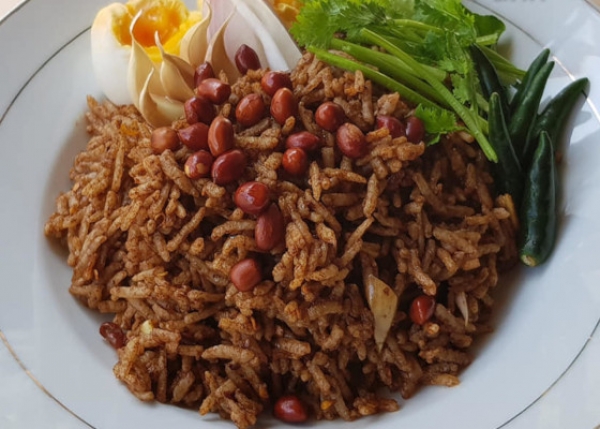 ထမင္းၿမိန္ေစမယ့္ ပုန္းရည္ႀကီးထမင္းသုပ္ေလး လုပ္စားရေအာင္