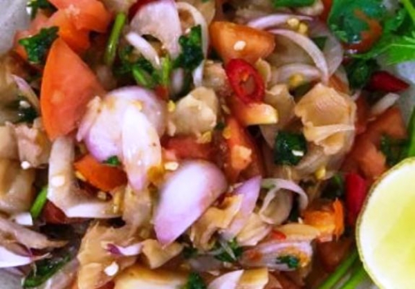 ထား၀ယ္ေဒသအစားအစာတစ္မ်ဳိးျဖစ္တဲ့ ေရခူသုပ္