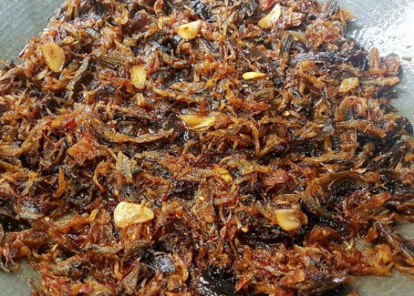 ထမင္းၿမိန္ေစမယ့္ ငါးက်ည္းက်ပ္တိုက္ေၾကာ္