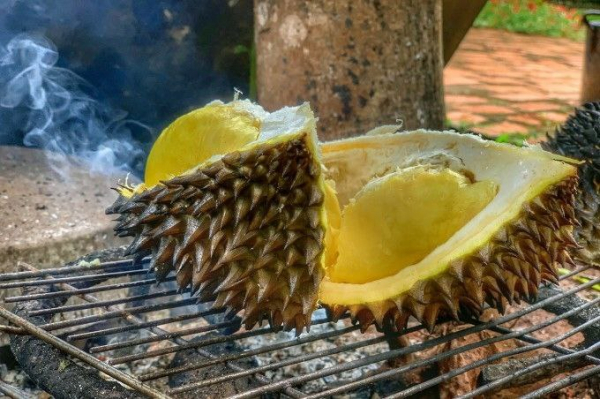 အနံ့ အရသာ ထူးကဲတဲ့ ဒူရင်းကင်