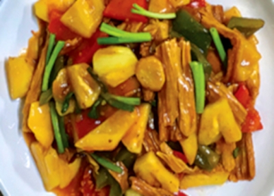 တ႐ုတ္အစားအစာျဖစ္တဲ့ သက္သတ္လြတ္ ပဲလိပ္ခ်ဳိခ်ဥ္ေၾကာ္