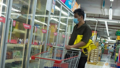 တရုတ်ဆိပ်ကမ်း ဒါလျံမှာ အေးခဲအစားအစာများ ကိုဗစ်ကြောင့် ပိတ်ပင်ထား