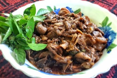 ထမင္းၿမိန္ေစမယ့္ ၾကက္အူဆီျပန္ဟင္း
