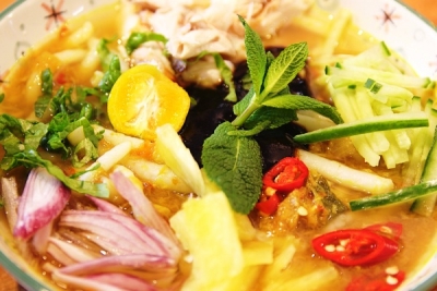 မေလးရွားစတိုင္လ္ ခ်ဥ္စပ္ေခါက္ဆြဲ