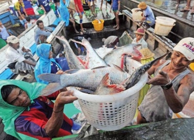 သမဝါယမကဏ္ဍမှ ရေထွက်ကုန်ပစ္စည်းများ ဝယ်ယူဖြန့်ဖြူးရောင်းချပေးမည်