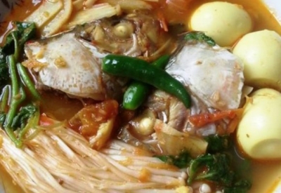 ငါးေခါင္းခ်ဥ္စပ္ဟင္း