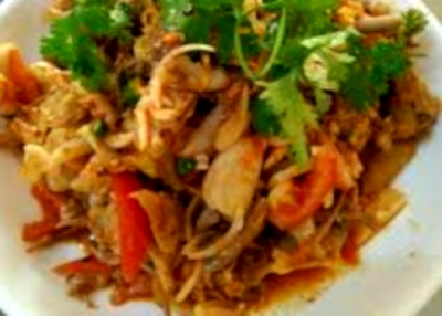 ချဉ်ငံစပ် ကြက်သားသုပ်