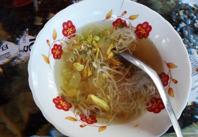 ထား၀ယ္႐ိုးရာအေခၚ မုန္႔လက္သုပ္
